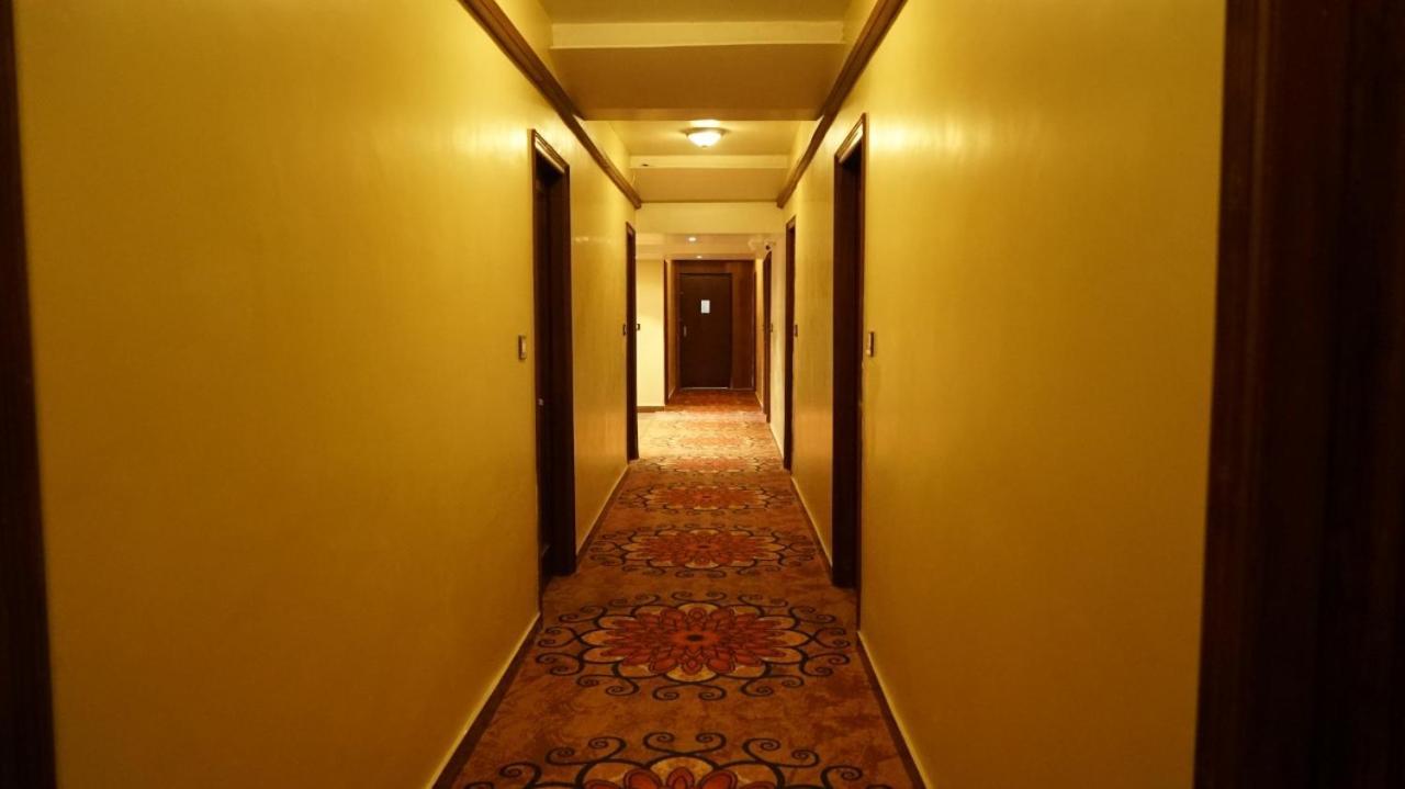 Hotel Sukh Mehal Jalandhar Exteriör bild